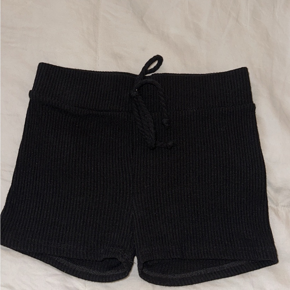 Fashionnova ribbed stretch shorts